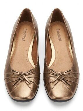 Feet First "Daniela" Metallic Bronze Leather Comfort Ballet Flats  – Size 8.5